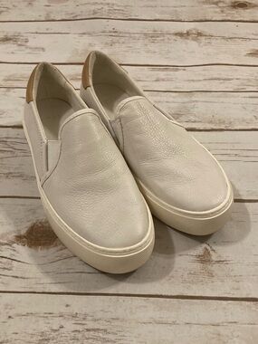 UGG Women's Cahlvan Sneaker Size 7.5